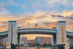 为学子们的成长成才供给了保